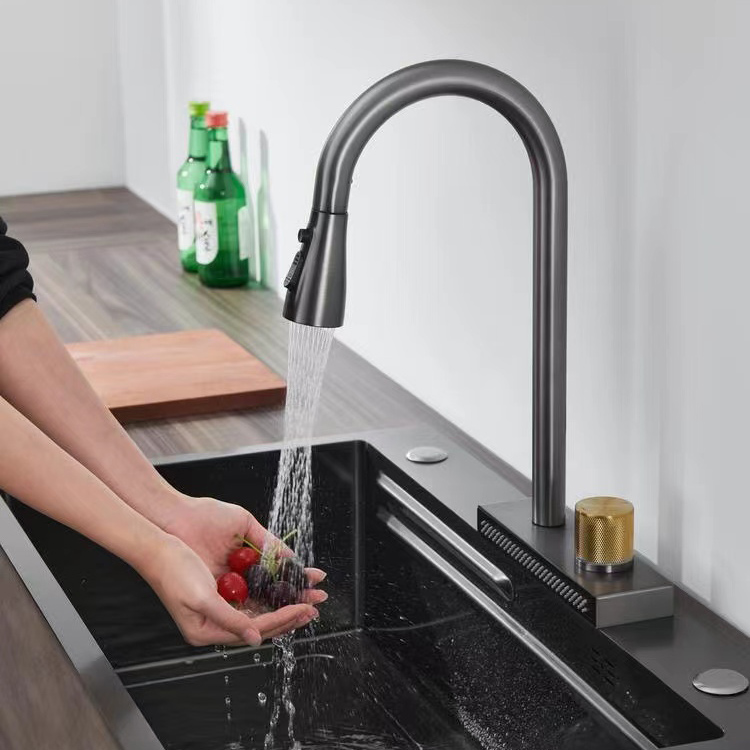 Cad a Dhéanann Faucet Cruach Dhosmálta Cistine an Rogha is Fearr do Thithe Nua-Aimseartha?
